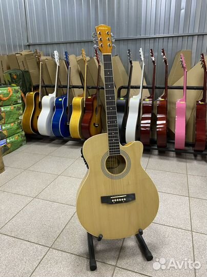Электроакустическая гитара
