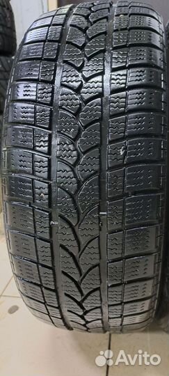 Taurus 601 Winter 225/55 R17 101V