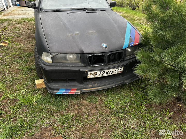Пластиковые крылья bmw e36