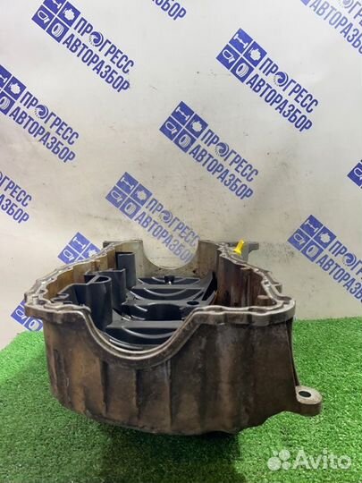 Поддон Renault Megane 2 седан 1.6 K4M812 2006