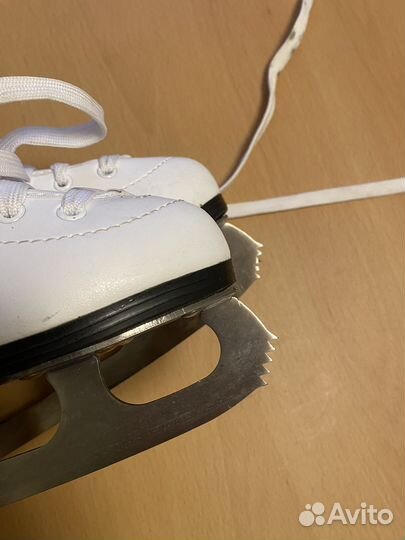 Коньки фигурные