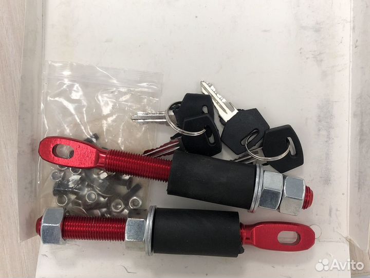 Замки капота под карбон D1 generation с ключом