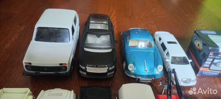 Машинки модельки