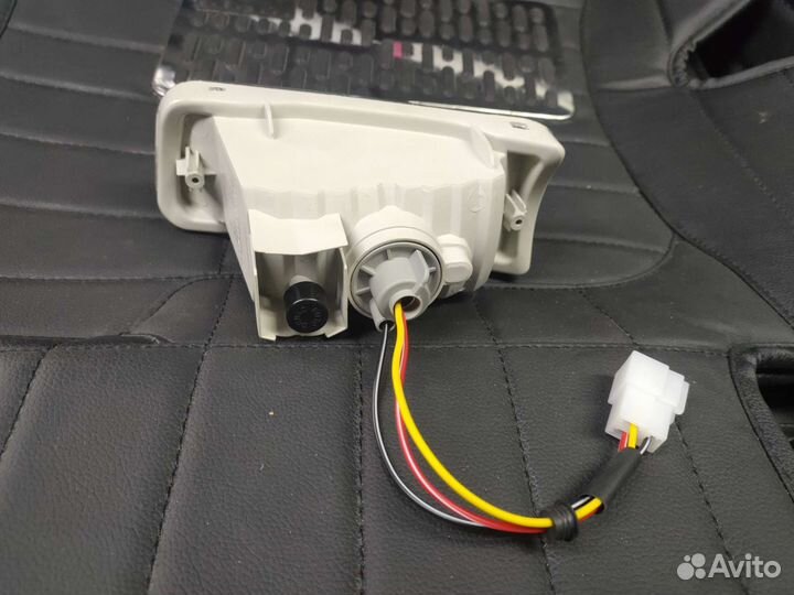 Повороник на бампер surf185