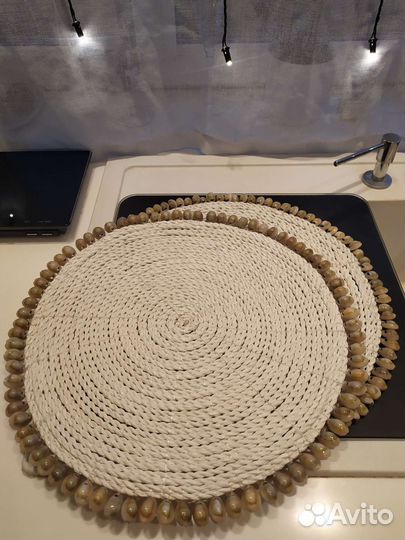 Салфетка-подставка под посуду из ротанга