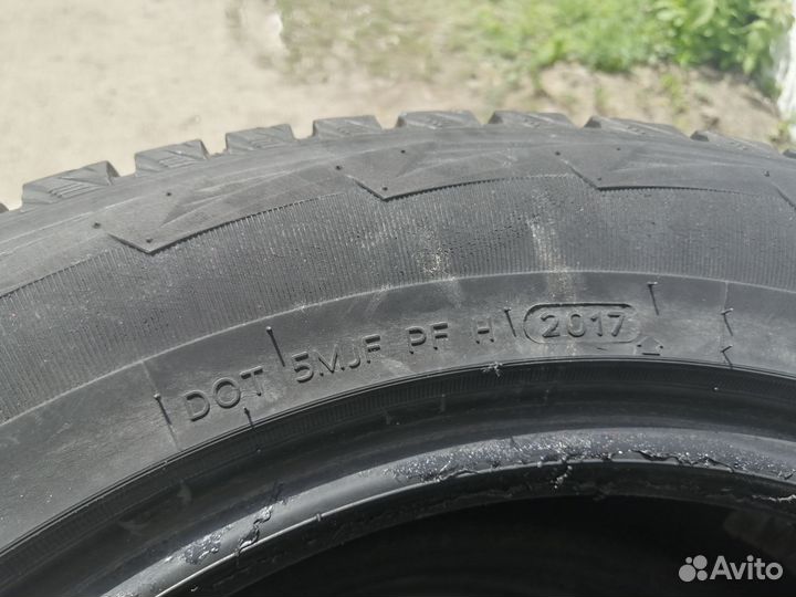 Hankook Winter I'Pike 225/60 R17