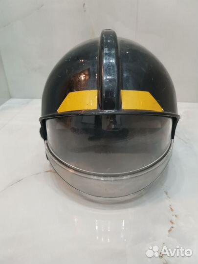Шлем каска пожарного