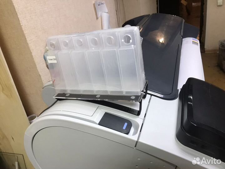 Подставка под снпч для плоттера HP DesignJet T790