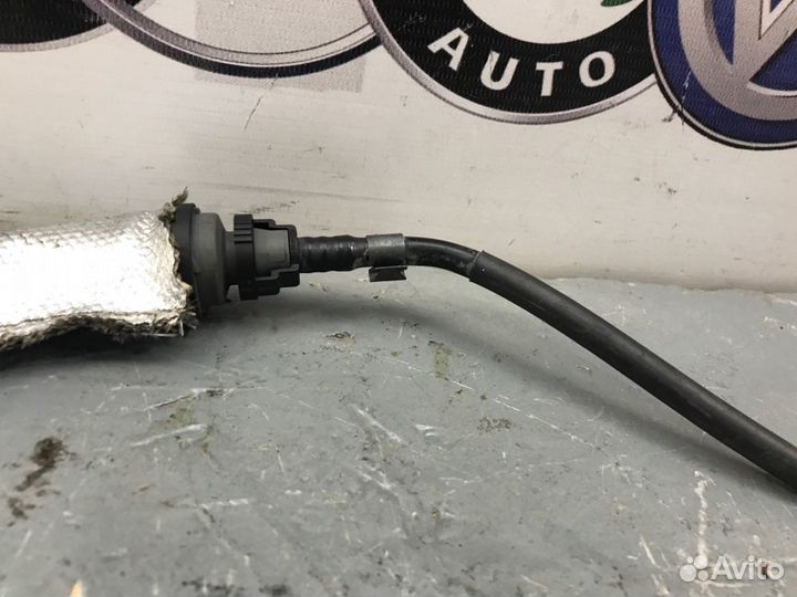 Трубка вакуумная Audi A3 8P 1.8 CDA 2010