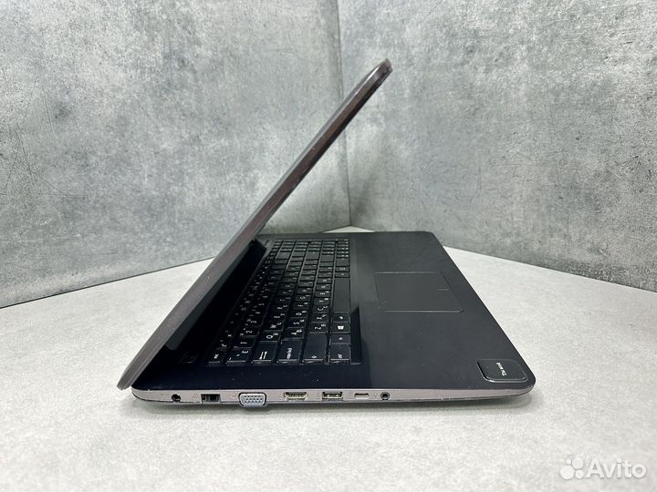 Мощный Asus 17