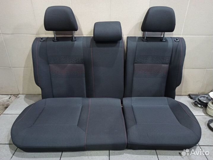 Сиденья передние задние Фольксваген поло