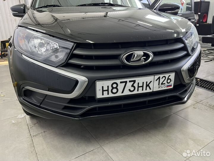 Молдинг бампера Гранта FL