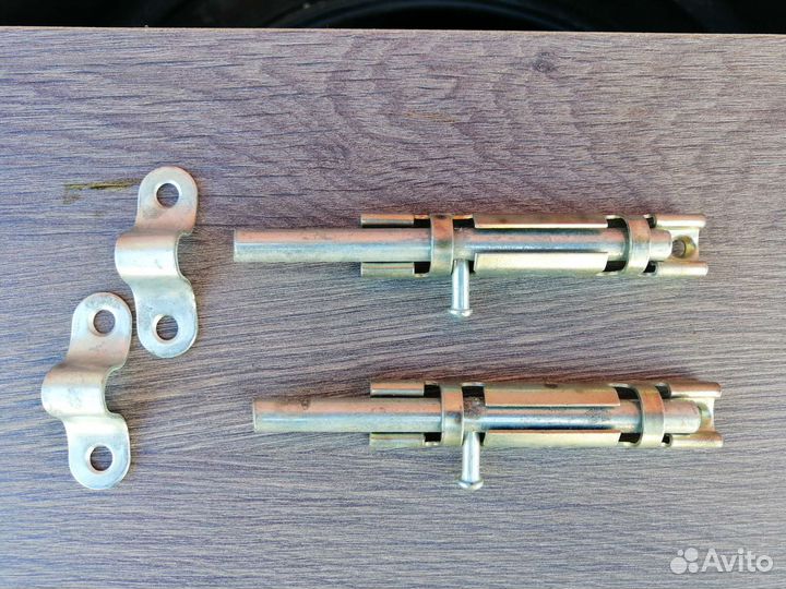 Засов дверной накладной