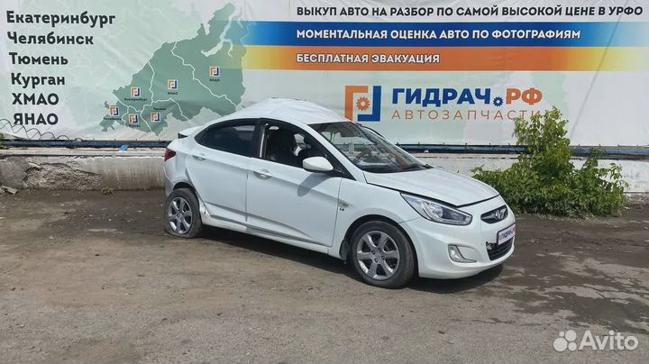 Стекло двери задней правой Hyundai Solaris 83421-1