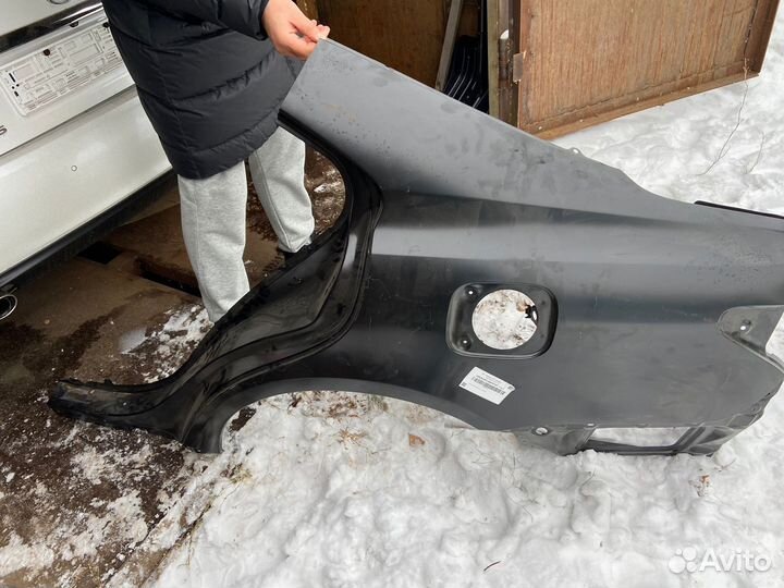 Крыло заднее Lexus es