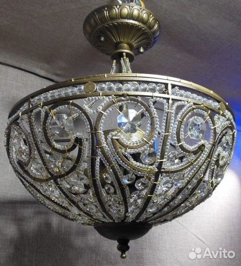 Люстра Потолочная Wertmark WE313.03.603 E14