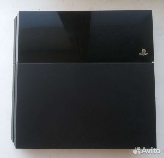 Sony PS4, 500+ игр, 2 геймпада