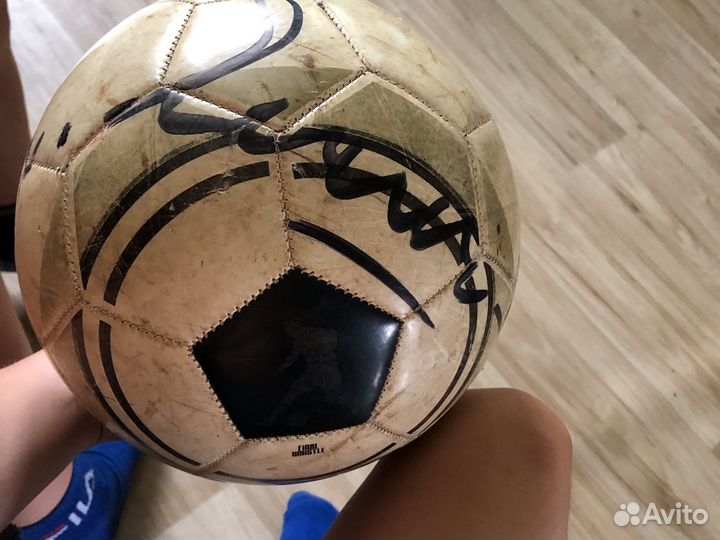 Мячик футбольный с подписью льва яшина