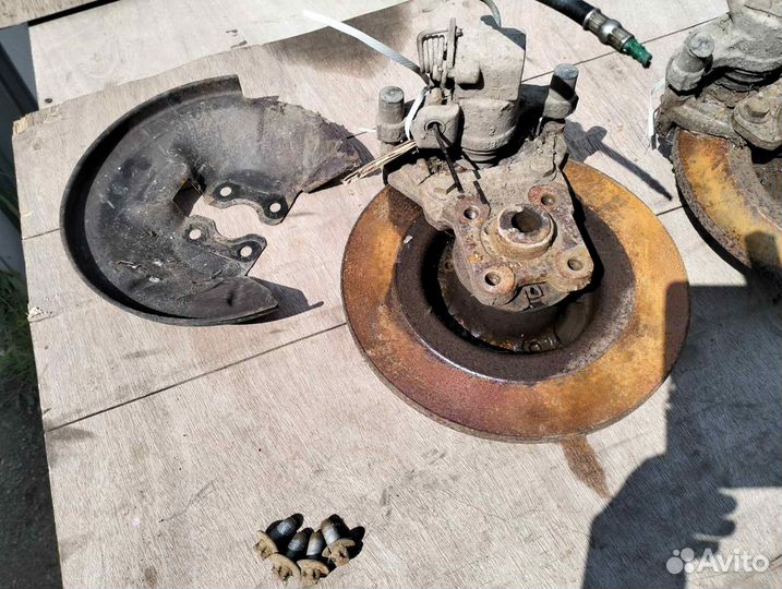 Renault Laguna 2 лифтбек - Задние тормоза Б/У