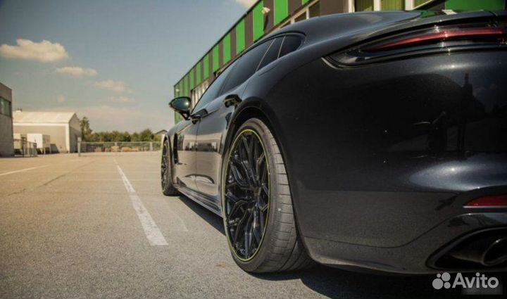 Кованые диски в стиле Vossen Porsche Panamera R22