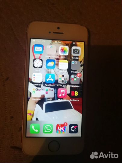Телефон iPhone
