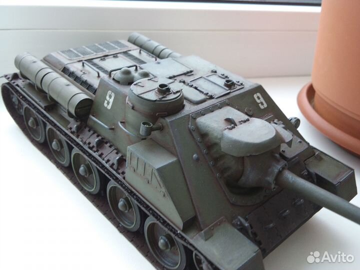 Модель танк сау су100 масштаб 1-35