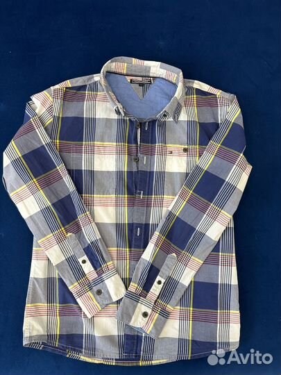 Рубашка на мальчика фирмы Tommy Hilfiger