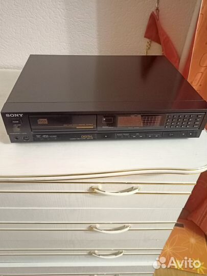 Sony CDP 710