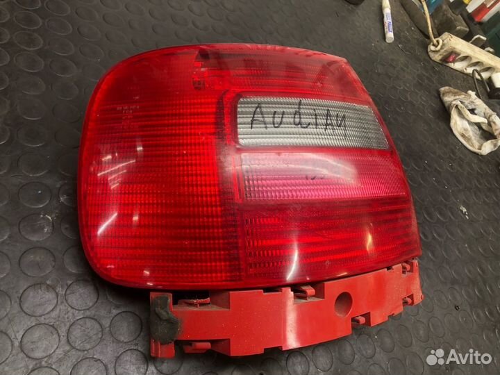 Фонарь задний левый Audi A4 B5 (94-99г) седан