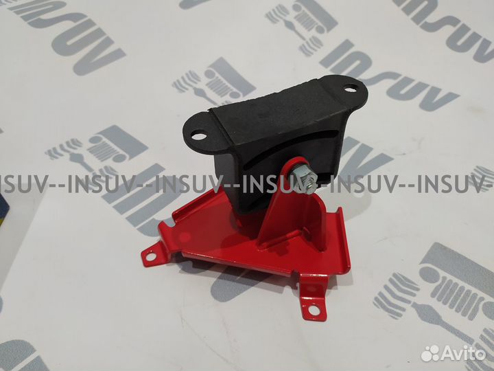 Третья опора раздаточной коробки Шевроле Нива 2123