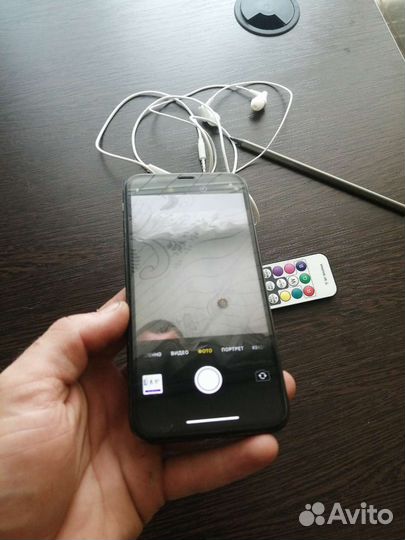 Телефон iPhone 10