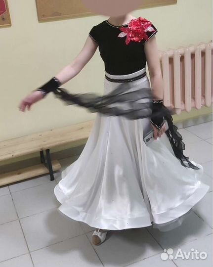 Платье для бальных танцев
