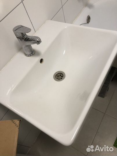 Раковина с краном в ванную,ванная,душ