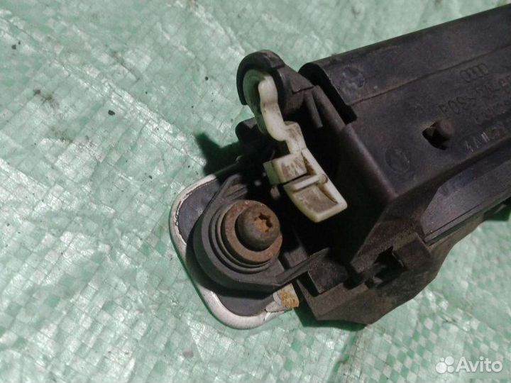 Ручка двери задняя левая Audi A6 C4