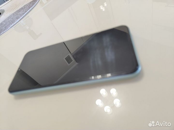 vivo Y22, 4/64 ГБ