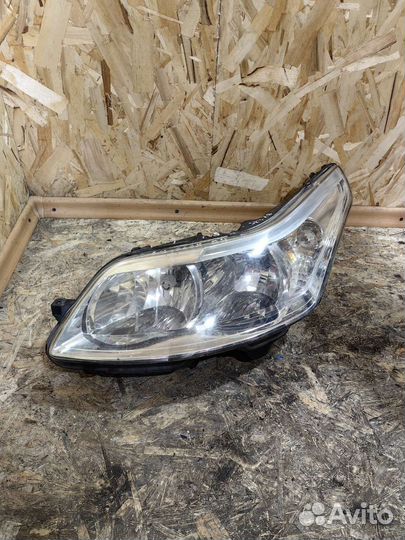 Фара Левая Ситроен С4 2006 год бу оригинал