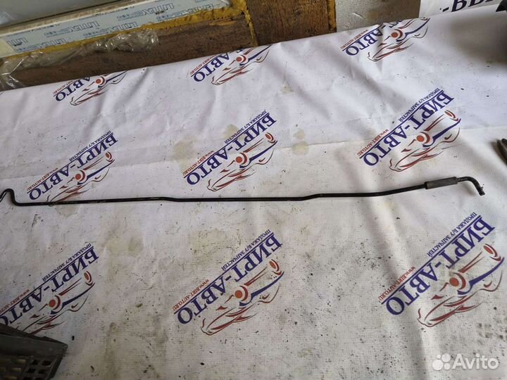 Держатель капота daewoo nexia