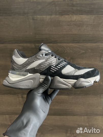 New Balance 9060 dark grey