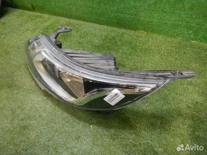 Фара левая Kia Rio