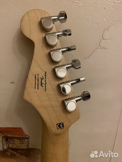 Электрогитара fender squier bullet Stratocaster