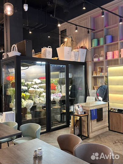 Продажа салона цветов