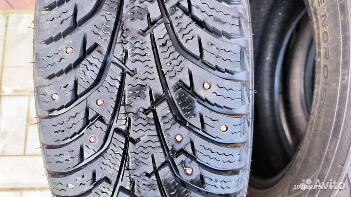 Maxxis Premitra Ice Nord NS5 215/65 R16