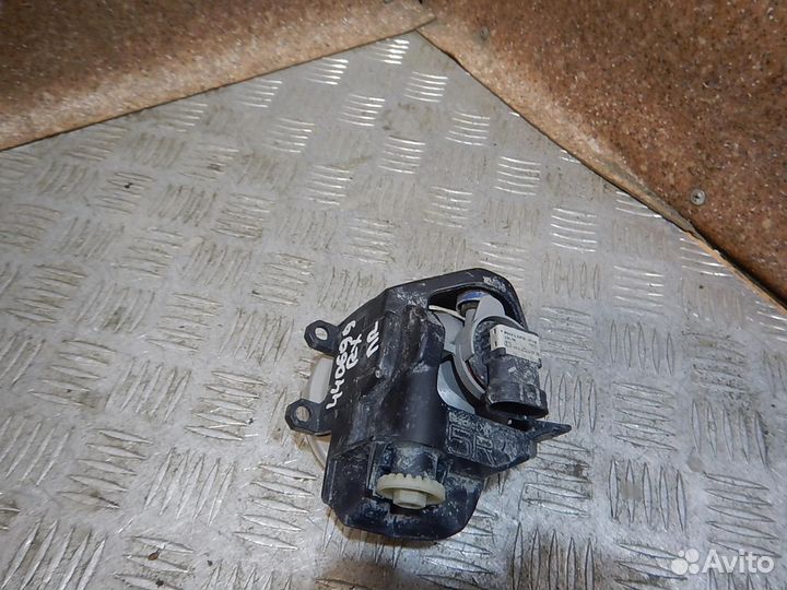 Фара противотуманная правая, Lexus -RX (09-15)