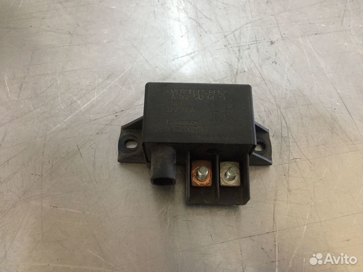 Реле аккумулятора mercedes cls w219 m272