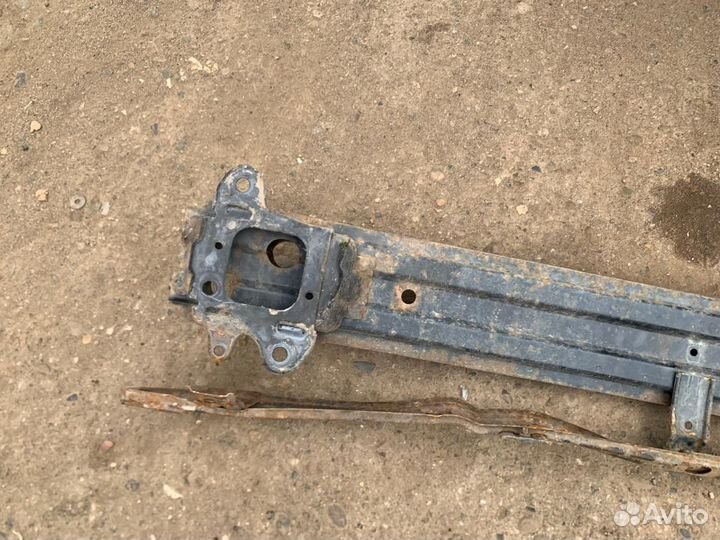 Усилитель Переднего Бампера Hyundai Getz