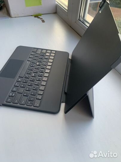 Умный чехол с клавиатурой