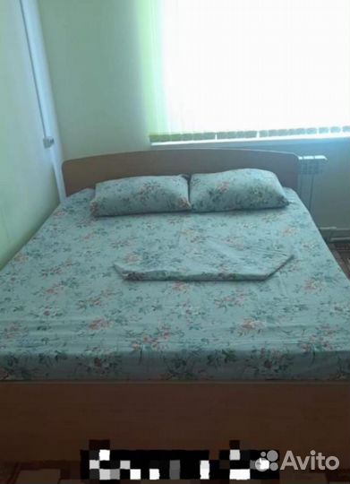 Кровать двухспальная с матрасом бу