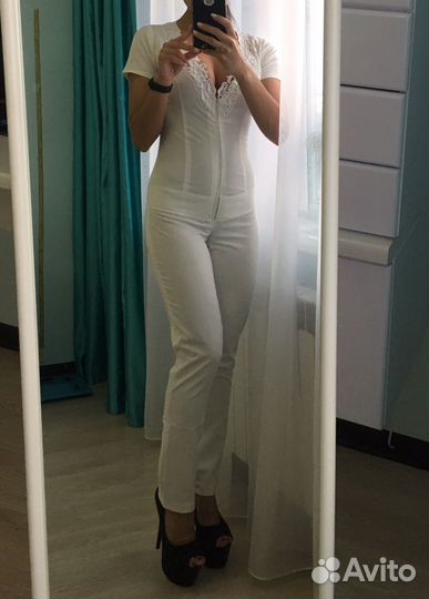 Комбинезон белый летний