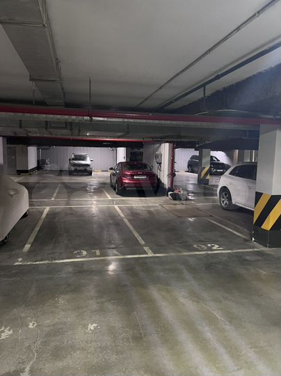 Машиноместо, 12 м²