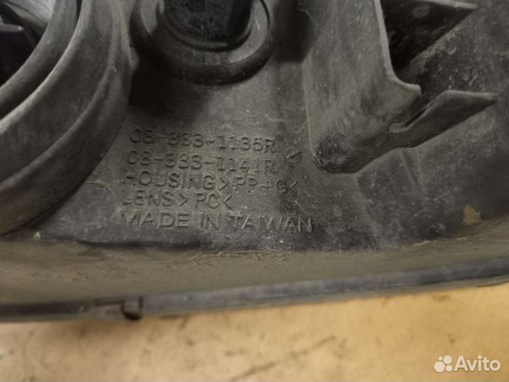 Фара правая Dodge Stratus